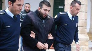 Yurtdışına çıkışı yasaklandı