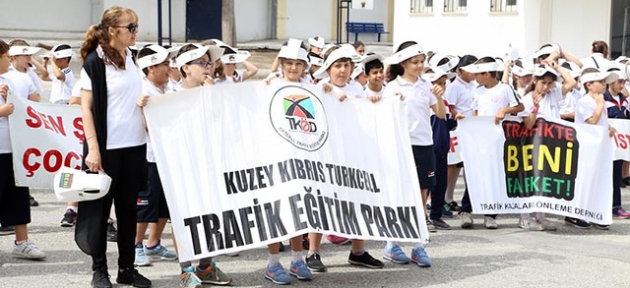  “Trafikte beni fark et” 