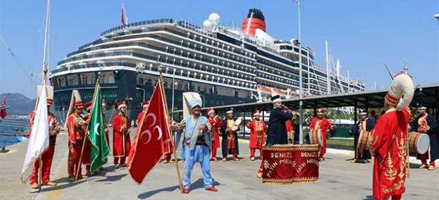 Türk lokumu ikram edildi