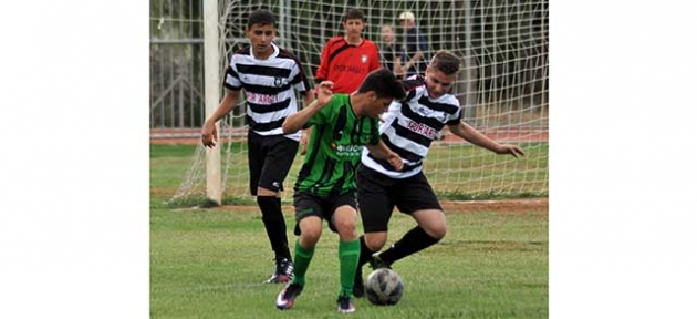 U-15 derbisi Yenicami’nin