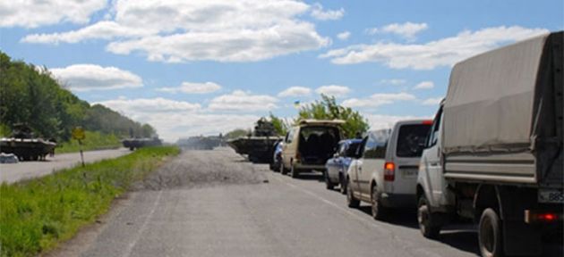 Ukrayna'da halk, çatışmalardan dolayı evlerini terk ediyor