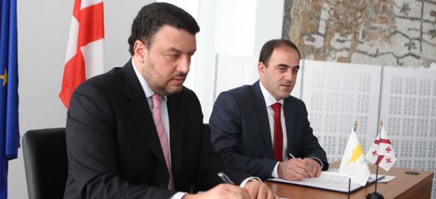 Yeni hükümet görevde