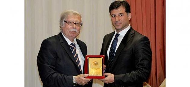 “Yüz yüze görüşür aşarız”