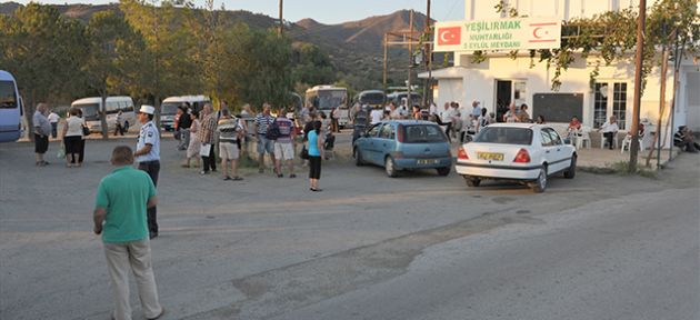 Yüzü aşkın minibüs şu şıralarda Yeşilırmak’ta bekliyor