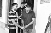 Polis peşinde