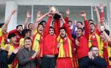 İlk şampiyon Dumlupınar