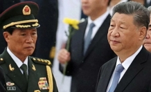 Üst düzey 8 isim  görevden alındı