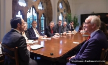 İlişkiler gelişiyor