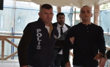 Arkadaş kurbanıyım