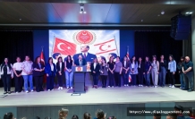 Meclis binasını gezdirdi