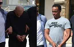 Valizin içinde 13 kilo uyuşturucu taşıyan Hollandalı Baalwan’ın yanı sıra, Libyalı Bahtaher de sınır kapısında tutuklandı
