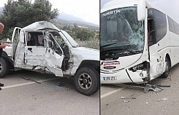 Büyükkonuk-Kaplıca anayolunda otobüsle çarpışan van aracın sürücüsü 79 yaşındaki Kıbrıslı Rum Fotis Fotiou yaşamını yitirdi