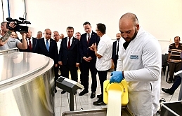 Başbakan Üstel; KKTC’nin hellim ihracatını engellemek için her yolu deneyen Rumların önemli bir gerçeği unuttuğunu söyledi