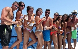 Yılın ilk 4 ayında Güney Kıbrıs’ı ziyaret eden turist sayısı 865 bini aştı