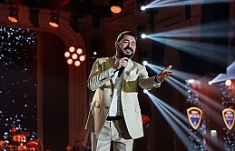 Merit Otellerinde iki gün üst üste sahne alan Serkan Kaya müzik ziyafeti sundu