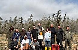 SOS Çocukköyü Derneği, Serhatköy’de düzenlediği çevre etkinliği kapsamında 50 ağaç dikti