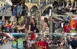 Rumlar, 5 veya 10 euroyla kuzeyde döner yiyebildi, kafelerde vakit geçirdi ve çeşitli ürünler satın aldı