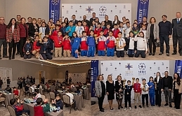 Merit Satranç Turnuvası’nda Girne bölgesindeki 8 ilkokulun öğrencileri yarıştı