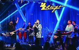 Letafet, Türk pop müziğinin sevilen gruplarından Sakiler'i sahnesinde ağırladı