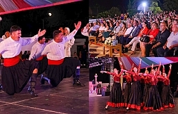Uluslararası Halk Dansları Festivali’nin gala gecesinde konuk ekipler sahneye çıktı