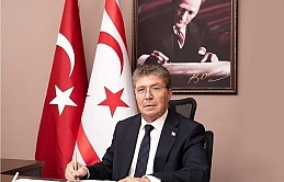 Başbakan Üstel, Girne Kalesi’nde yapılması planlanan Nexus Festivali’ni iptal ettiren Rum Yönetimi’ne açık mesaj gönderdi