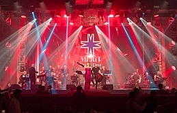 Najwa Karam, Merit Royal Diamond’da sesiyle büyüledi, şıklığıyla göz kamaştırdı