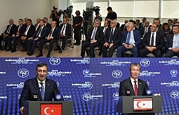 Cumhurbaşkanı Yardımcısı Cevdet Yılmaz’la birlikte basın toplantısı düzenleyen Başbakan Üstel, çağ atlatacak yatırımların hayata geçirileceğini söyledi
