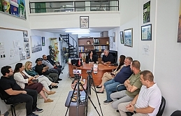 Hayvancılar Birliği’ni ziyaret eden İncirli, sorunları dinledi ve iktidar döneminde yapacaklarını anlattı