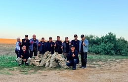 Gönüllüler, Çanakkale Fresh Water Sulak Alanı için sabahın ilk ışıklarında sahaya indi