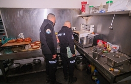 Üç işyerine ceza yazıldı