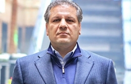 Milyonlarca doları var