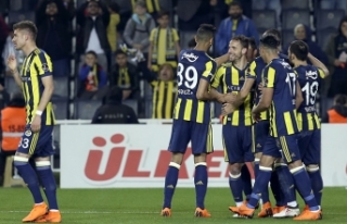 Fener’den zirve takibi 2-0