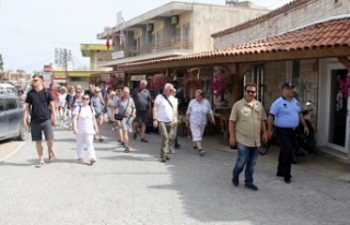 İlk turist kafilesi İskele’de