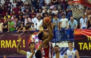 Lefke Avrupa finalde 79-76