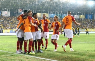 Şampiyon galibiyetle başladı 3-1