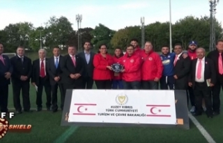 Community Shield maçları oynandı