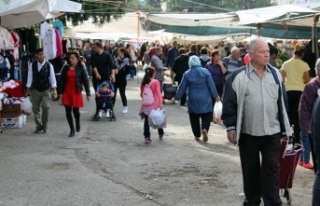 Pazarda yangın var