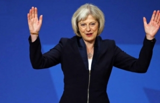 Theresa May 317 oyun 200’ünü aldı