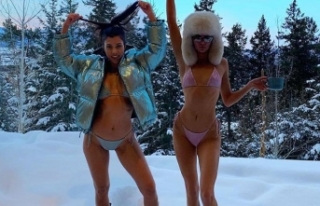 Kendall Jenner ve Kourtney Kardashain’ın kar üstündeki...