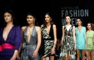 Antalya’da moda rüzgarı esti