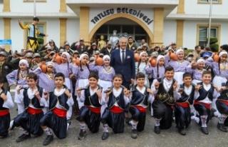 Ünlü sanatçı Murat Kekilli’nin de sahne aldığı...