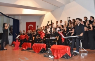 Lefkoşa Belediye Orkestrası “Sevdamızdır Türküler”...