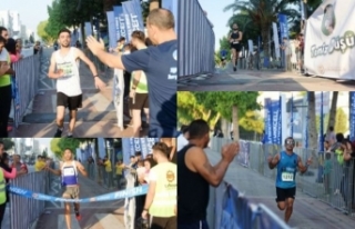 Lefkoşa Turkcell İle Koşuyor Maratonu’nun 10...