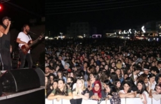 Türkiye’nin ünlü gruplarından Manga konser verdi
