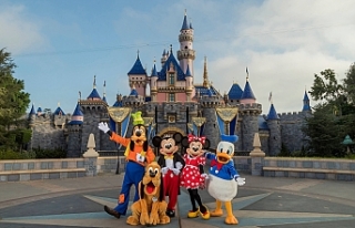 Disneyland açılıyor