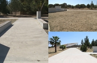 Denktaş’ın anıt mezarı'nı Askerler temizledi