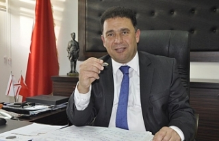 ‘Uzaktan gazel okumak kolay’