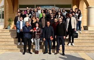 Öğretmenler sokağa iniyor