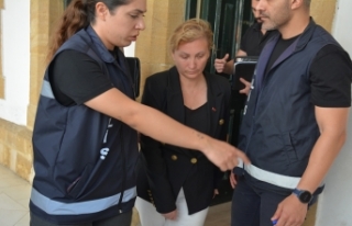Evindeki belgeler incelemeye alındı