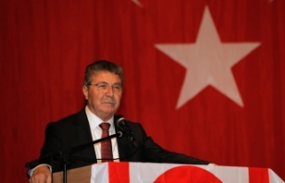 Başbakan Üstel: “Muhtarlarımızı yalnız bırakmadık,...